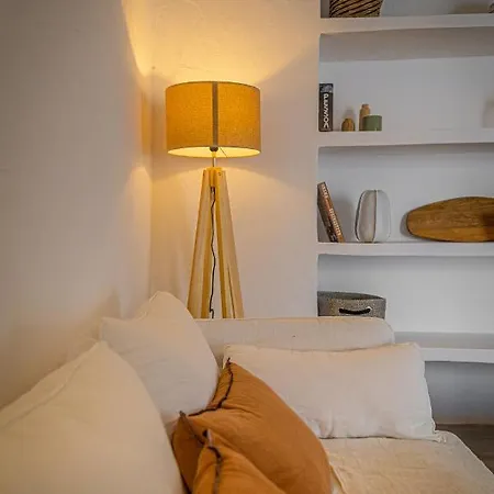 Calma Boutique House *