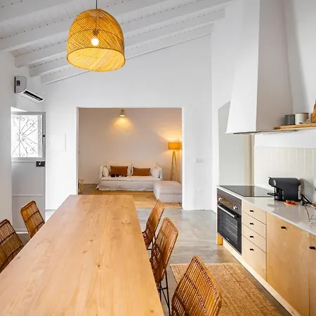 Calma Boutique House בית נופש